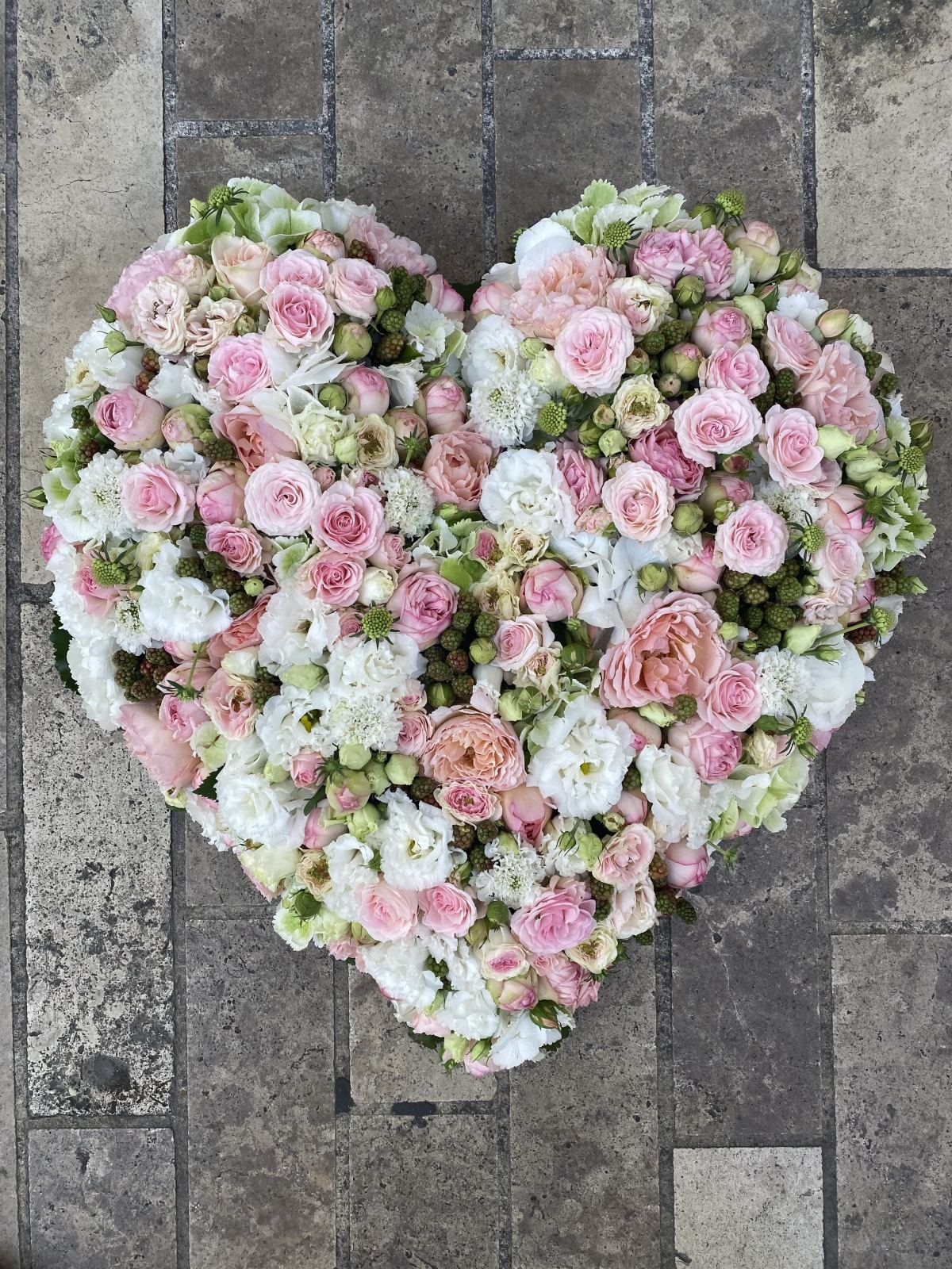 Couronne de fleurs pour obsèques